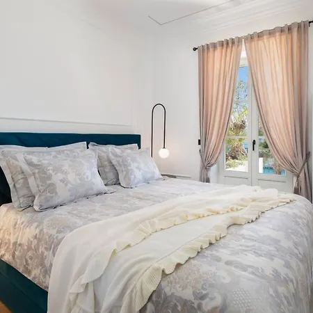 Luxury Beachfront Sensation Ciovo With Pool & Jacuzzi Villa