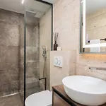 Villa Luxury Beachfront Sensation Ciovo With Pool & Jacuzzi